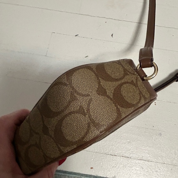 Coach Tan & Brown Signature Crossbody Bag Mini Jamie Camara - Picture 8 of 13